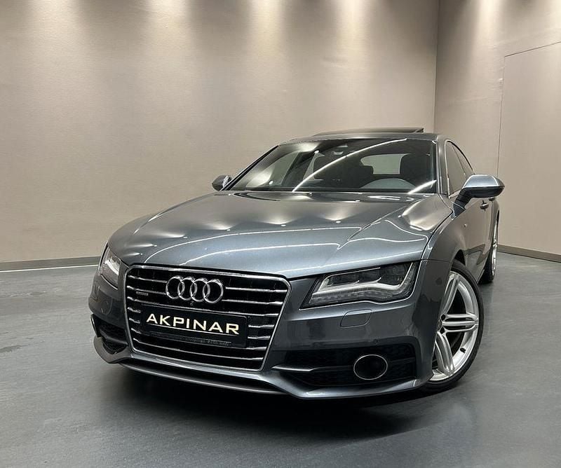 Grau Gebraucht 2011 Audi A7 Sportback S-Line Kleinwagen | 12.440 € (Etwas zu teuer) - Bild 1/4