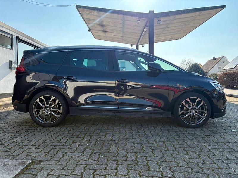 Gebraucht Renault Scénic IV Initiale Paris 160 PS (117 kW) 2018 Schwarz Van / Kleinbus