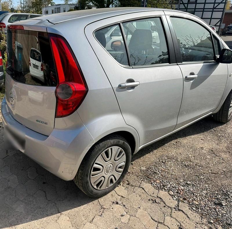 Usata Opel Agila 65 CV (47 kW) 2009 Argento Utilitaria