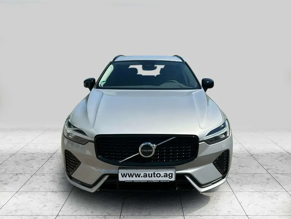 Gebraucht Volvo XC60 Business Edition 250 PS (183 kW) 2025 Platinum grey metallic SUV