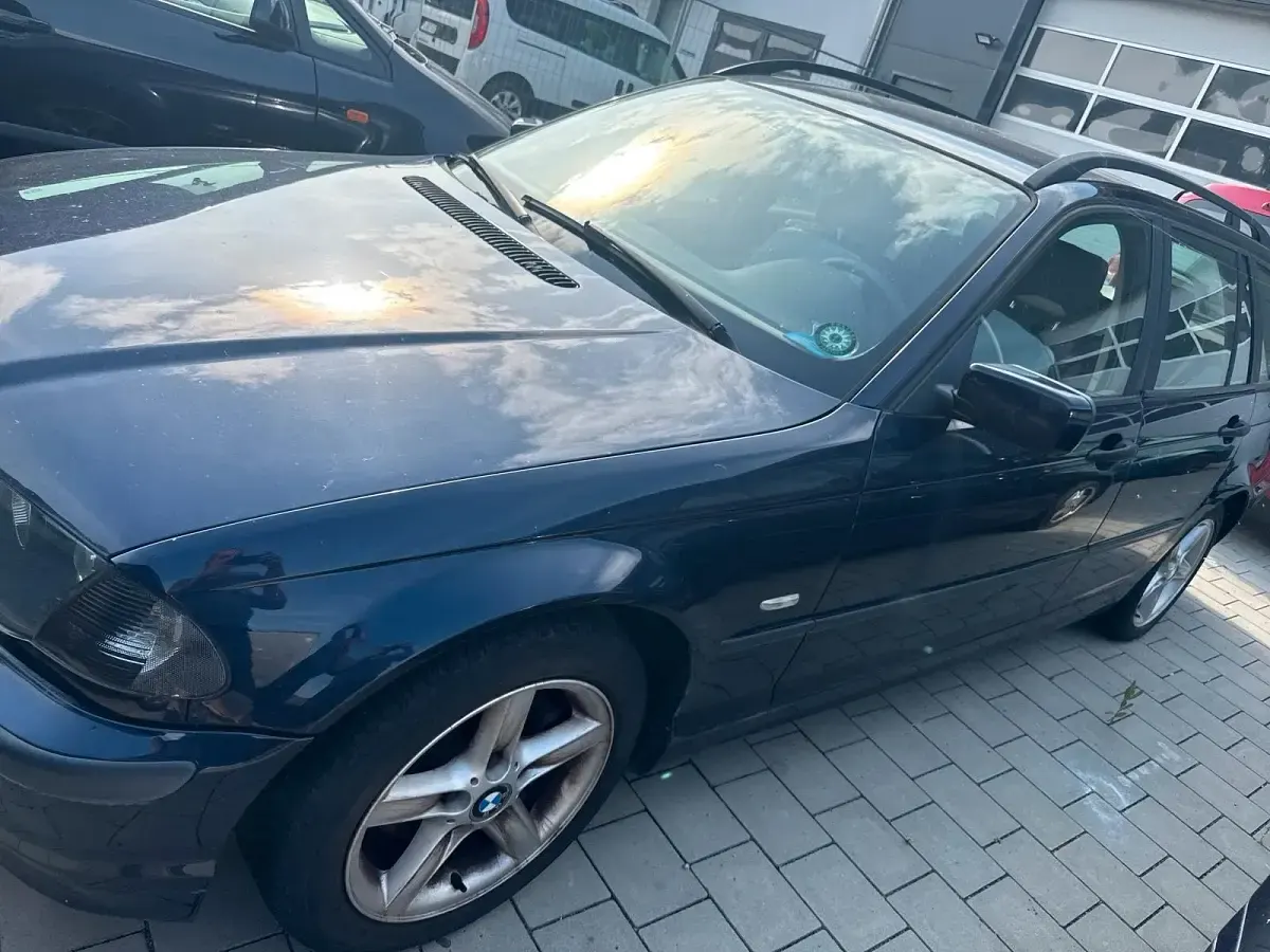 Gebraucht BMW 320 120 PS (88 kW) 2000 Blau Kombi