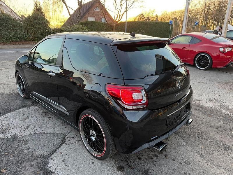 Gebraucht Citroën DS3 Sport Chic 156 PS (114 kW) 2011 Schwarz Limousine