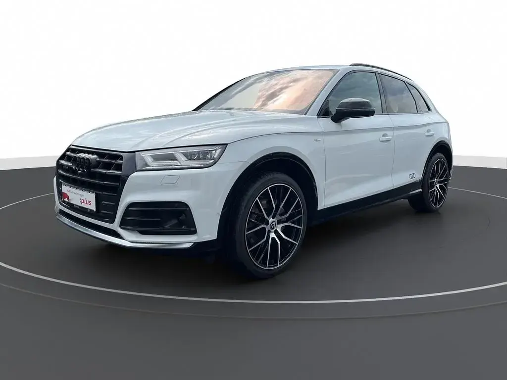 Gebraucht Audi Q5 Sport 190 PS (139 kW) 2019 Gletscherweiß metallic SUV