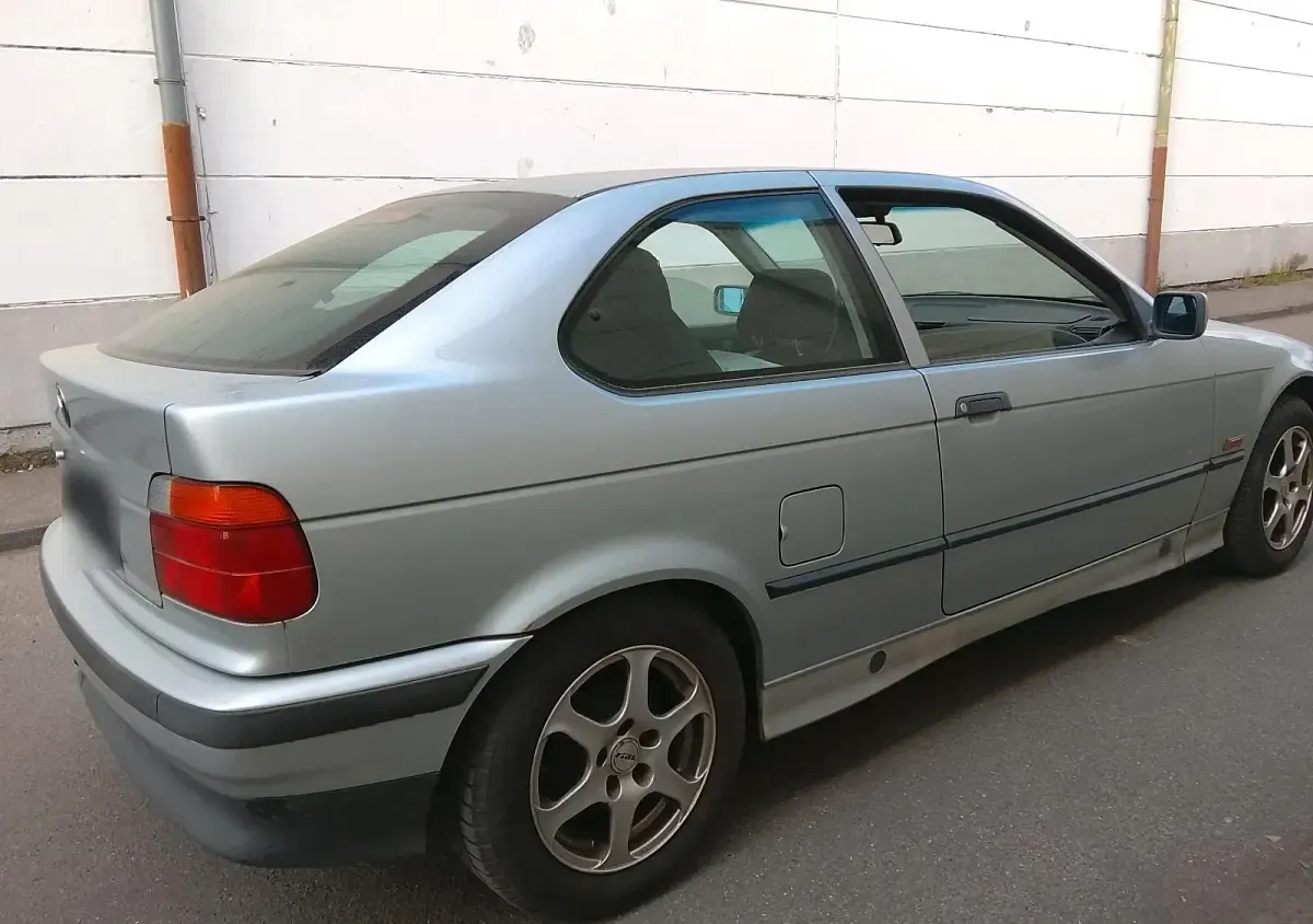 Gebraucht BMW 316 101 PS (74 kW) 1996 Silber Kleinwagen