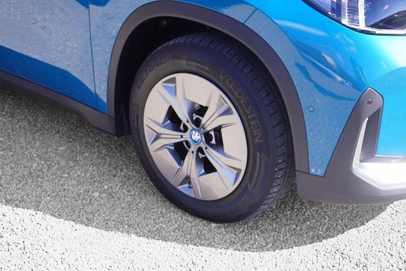 Gebraucht BMW iX1 150 kW (204 PS) 2024 Blau SUV