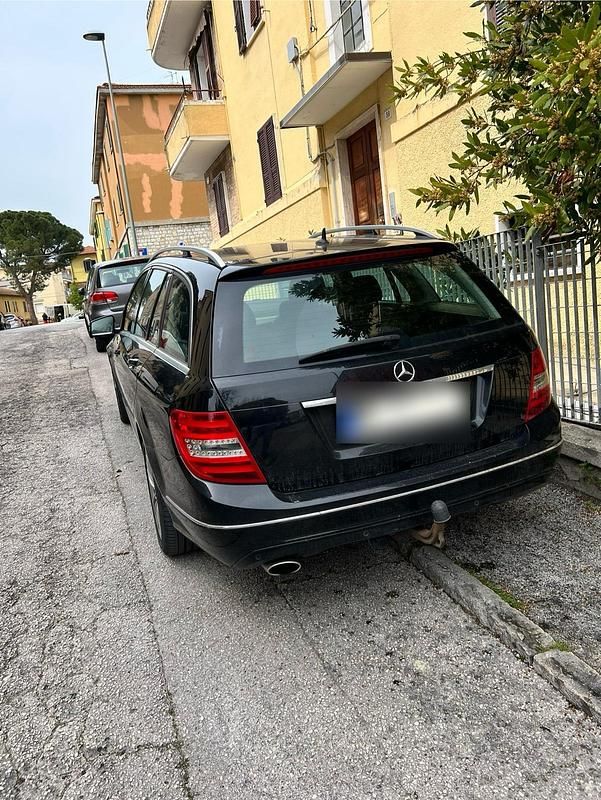 Gebraucht Mercedes C250 204 PS (150 kW) 2013 Schwarz Kombi