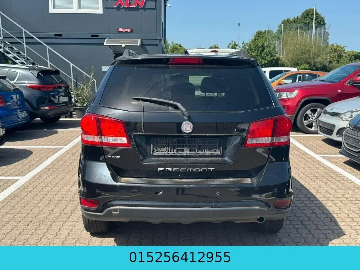 Gebraucht Fiat Freemont Lounge 170 PS (125 kW) 2012 Schwarz SUV