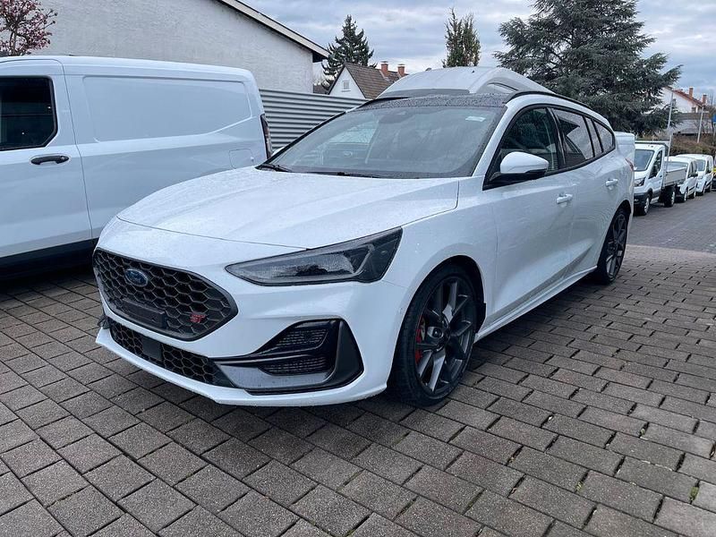 Neu Ford Focus ST 280 PS (205 kW) 2025 Weiß Limousine