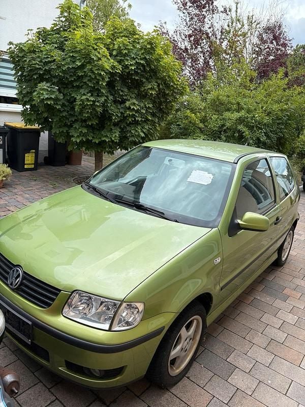 Grün Gebraucht 2002 VW Polo Kleinwagen | 690 € (Superpreis) - Bild 1/3