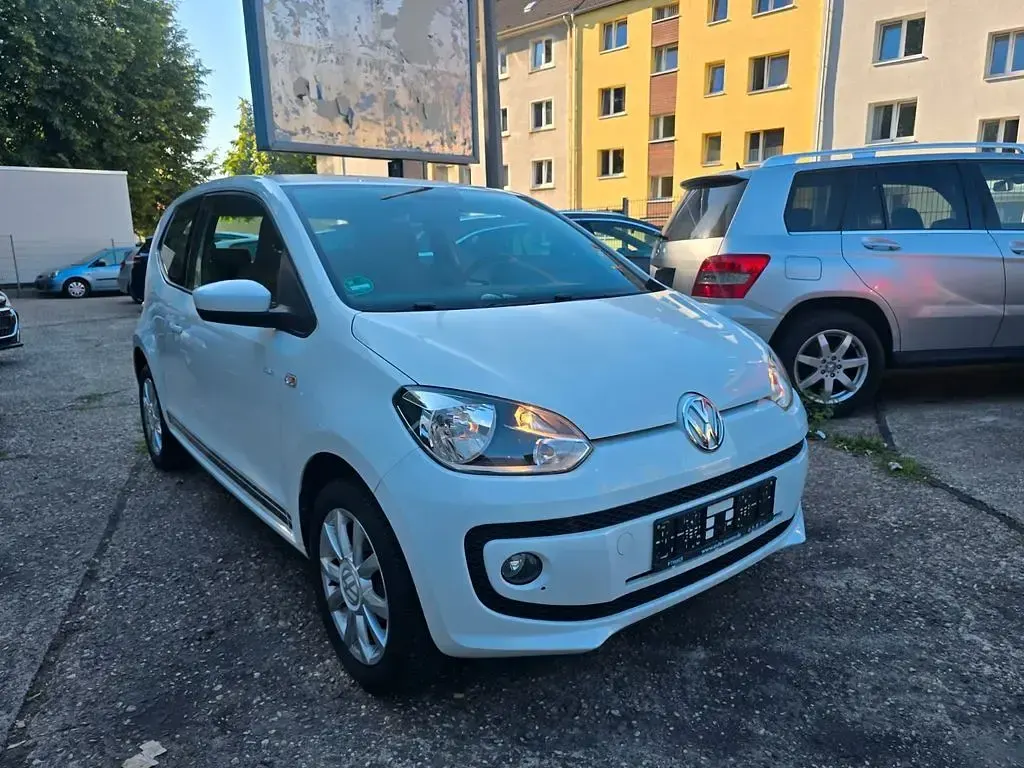 Gebraucht VW up! CLUB 75 PS (55 kW) 2016 Weiß Kleinwagen