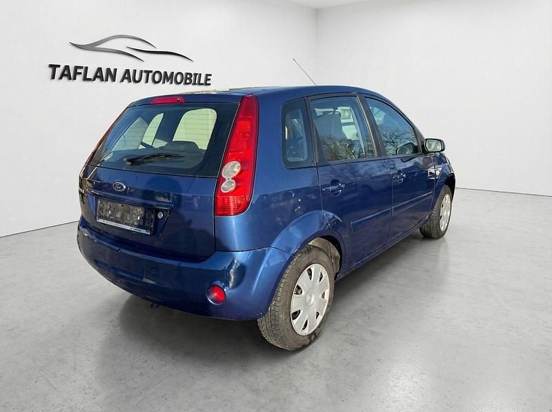 Gebraucht Ford Fiesta Style 69 PS (50 kW) 2008 Blau Limousine