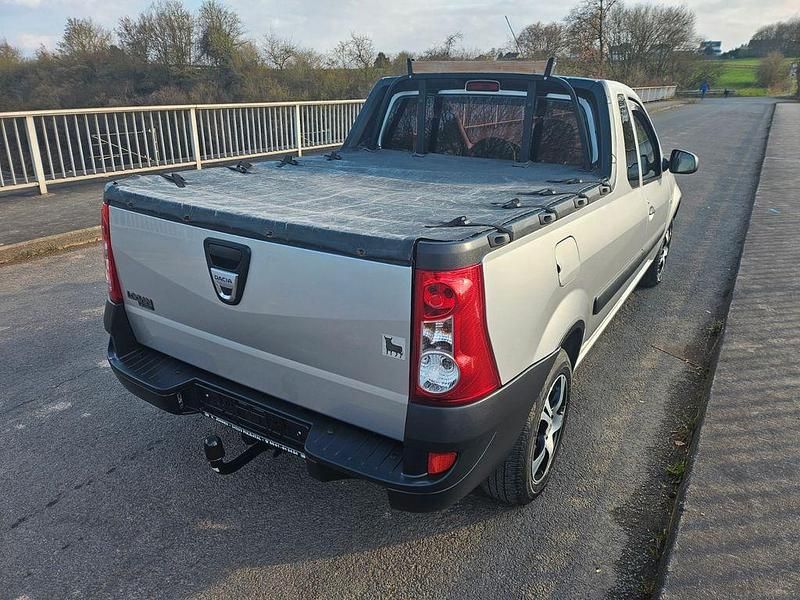 Second-hand Dacia Logan 87 CP (63 kW) 2010 Argintiu SUV