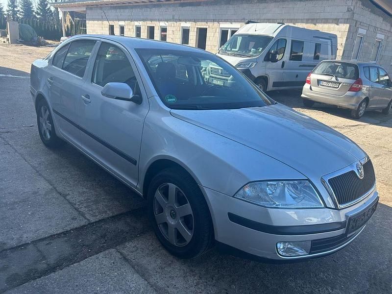 Gebraucht Skoda Octavia Elegance 116 PS (85 kW) 2008 Silber Limousine