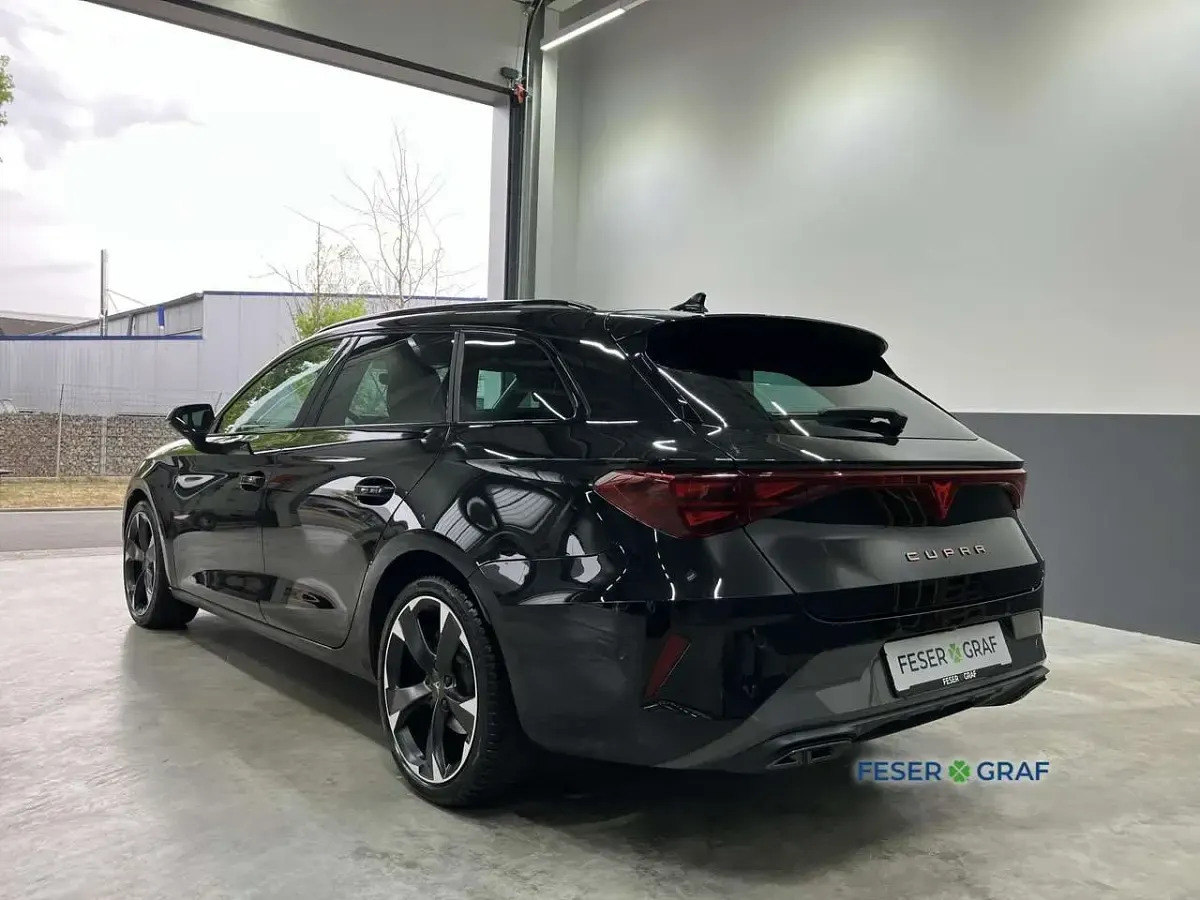 Gebraucht Cupra Leon 150 PS (110 kW) 2025 Schwarz Limousine