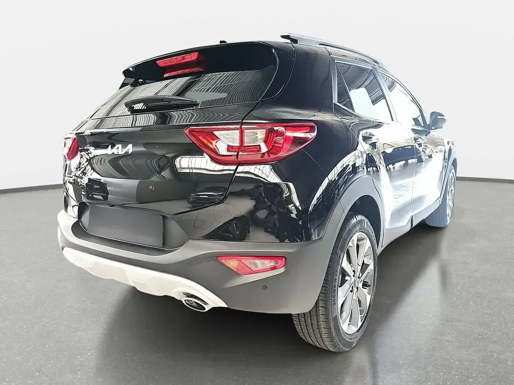 Gebraucht Kia Stonic Spirit 101 PS (74 kW) 2024 Aurora black metallic SUV
