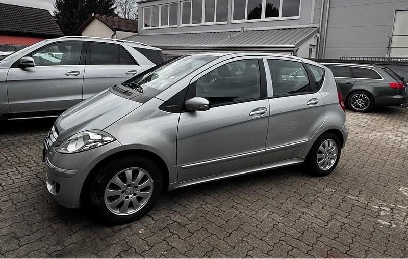 Silber Gebraucht 2006 Mercedes A150 Kleinwagen | 3.500 € (Fairer Preis) - Bild 1/4