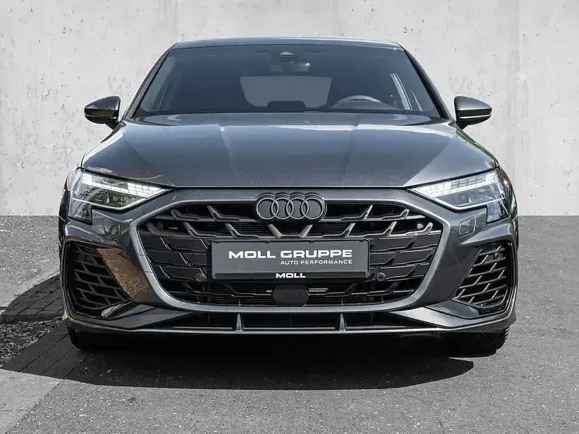 Gebraucht Audi S3 Ambiente 333 PS (244 kW) 2025 Daytonagrau perleffekt Limousine