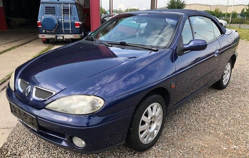 Blau Gebraucht 2003 Renault Mégane Cabriolet Cabrio | 1.280 € (Fairer Preis) - Bild 1/4