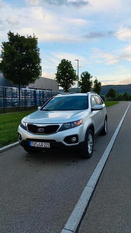 Silber Gebraucht 2011 Kia Sorento 2 SUV | 8.500 € (Guter Preis) - Bild 1/4