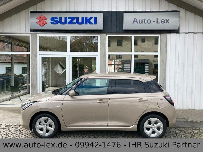 Neu Suzuki Swift Comfort 83 PS (61 kW) 2025 Beige Limousine