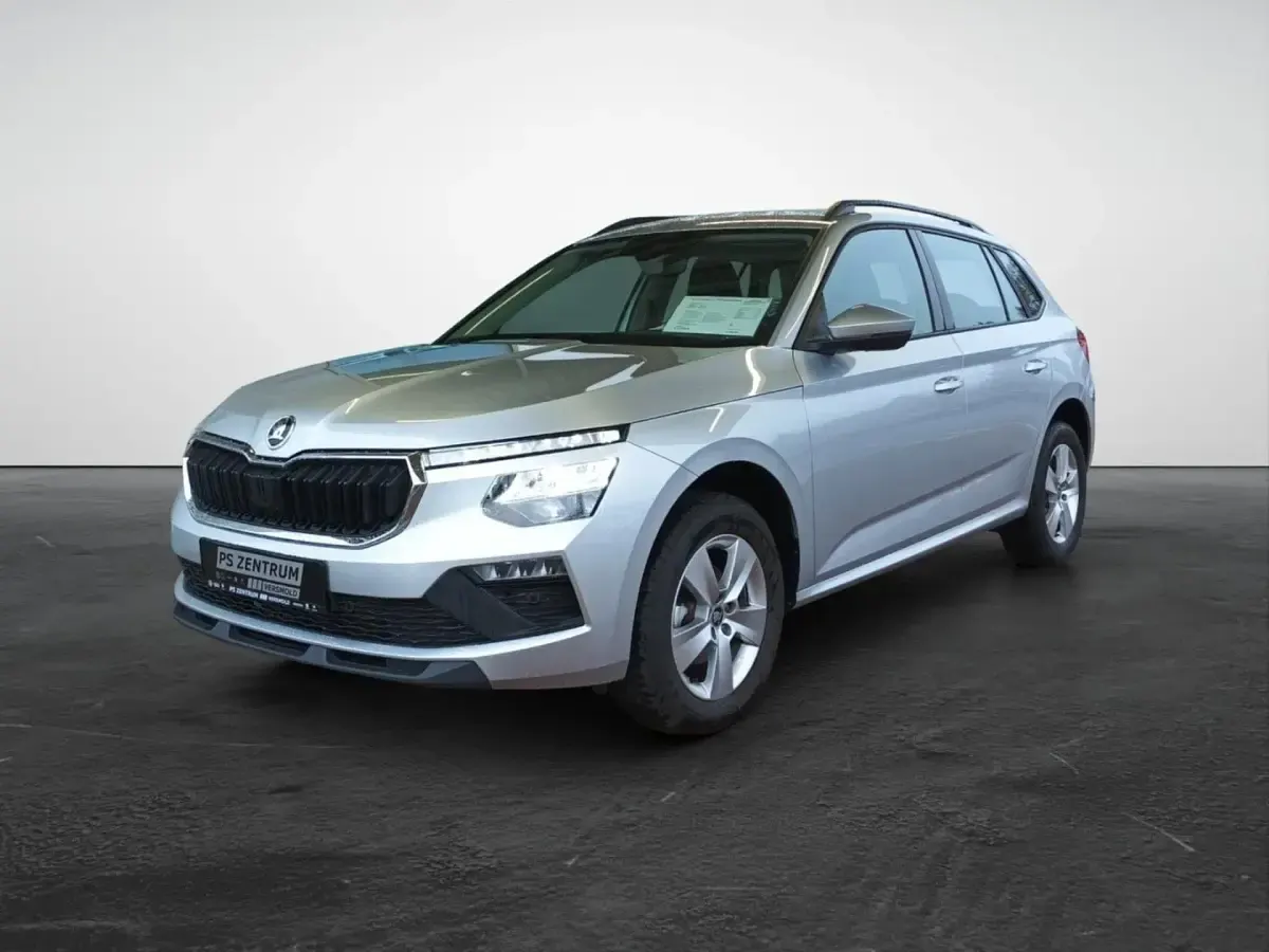 Gebraucht Skoda Kamiq Selection 116 PS (85 kW) 2025 Brillantsilber (metallic) SUV