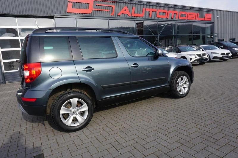Gebraucht Skoda Yeti Ambition 125 PS (91 kW) 2017 Quarzgrau SUV