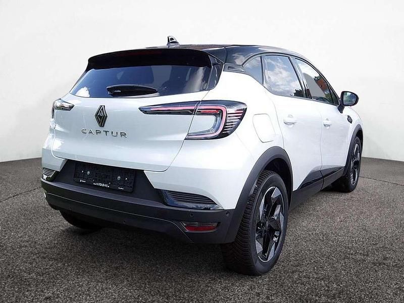 Gebraucht Renault Captur Techno 140 PS (102 kW) 2025 Perlmuttweiss SUV