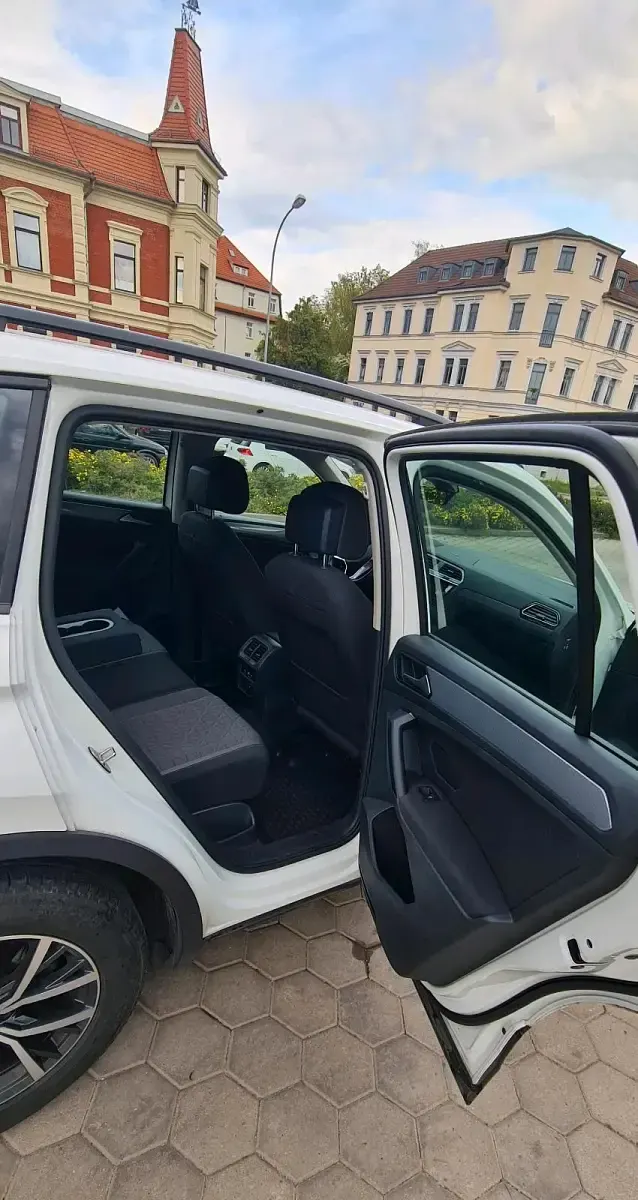 Gebraucht VW Tiguan Life 150 PS (110 kW) 2023 Weiß SUV