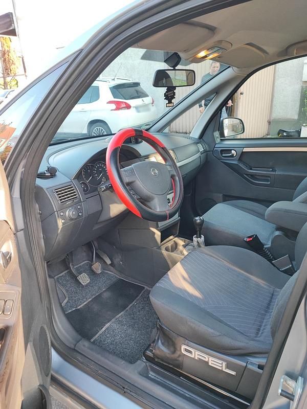 Gebraucht Opel Meriva 101 PS (74 kW) 2004 Van / Kleinbus