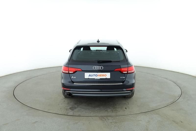 Second-hand Audi A4 Sport 150 CP (110 kW) 2017 Albastru Break