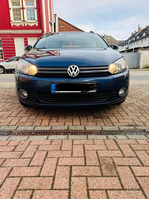 Blau Gebraucht 2012 VW Golf VII Kombi | 4.450 € (Superpreis) - Bild 1/4