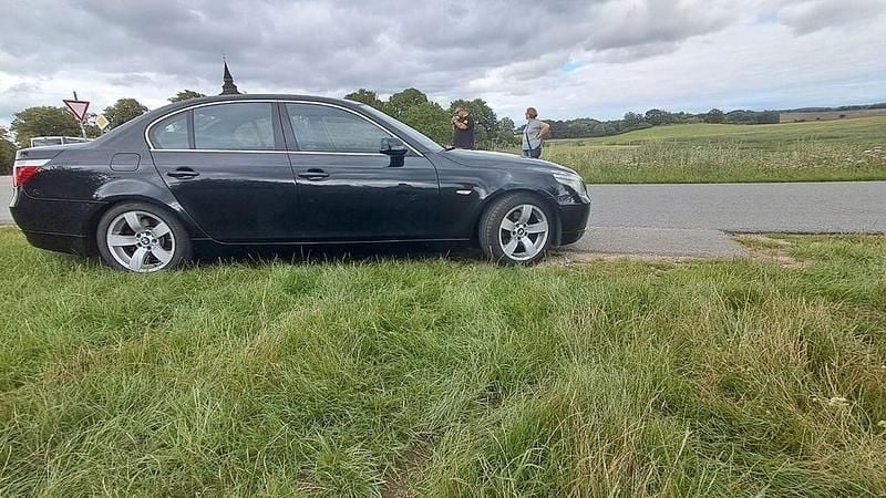 Gebraucht BMW 525 Performance 192 PS (141 kW) 2005 Schwarz Limousine