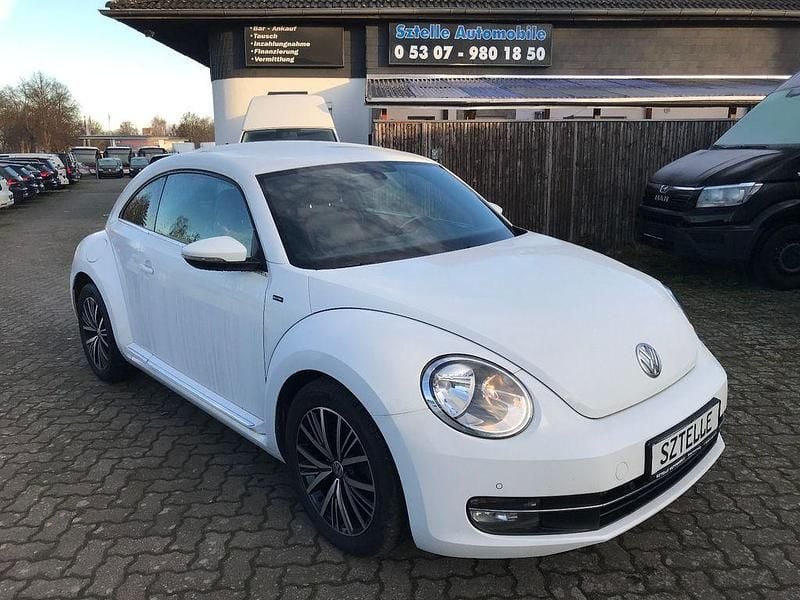 Weiß Gebraucht 2016 VW Beetle Allstar Limousine | 9.999 € (Guter Preis) - Bild 1/4