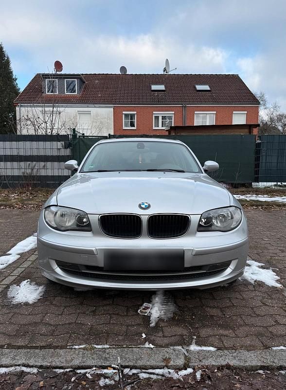 Gebraucht BMW 116 122 PS (89 kW) 2007 Silber Kleinwagen