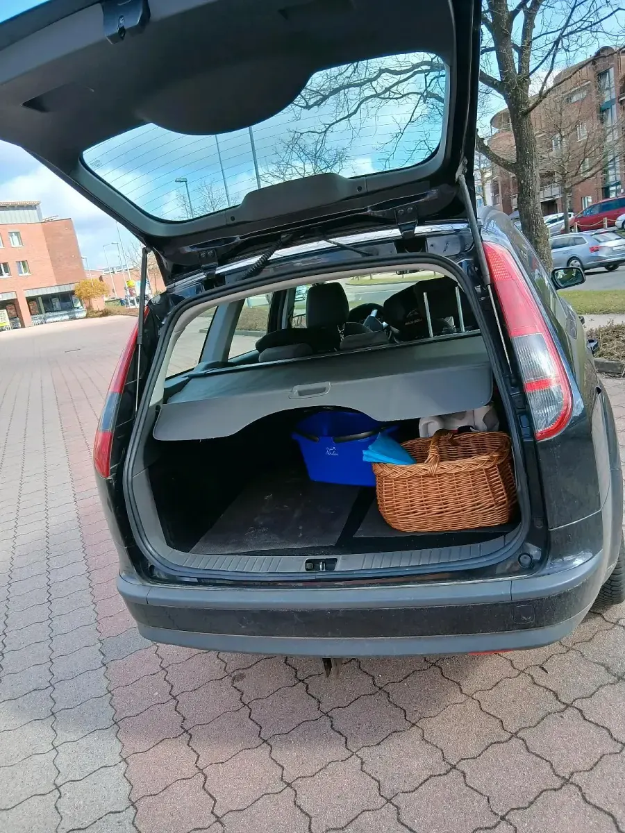 Gebraucht Ford Focus 100 PS (73 kW) 2007 Schwarz Kombi