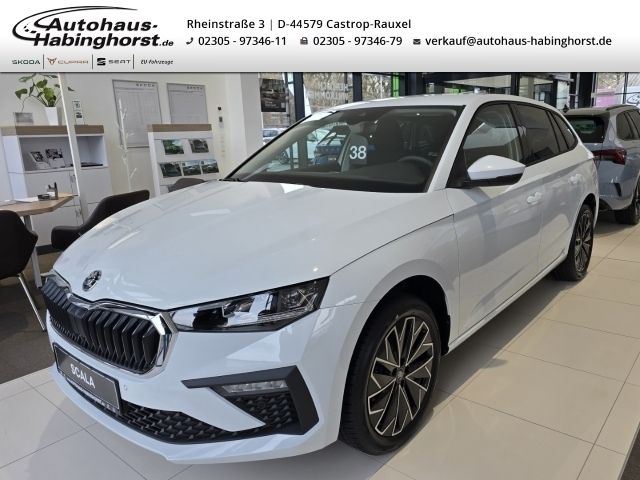 Weiß Gebraucht 2022 Skoda Scala Tour Kleinwagen | 29.490 € - Bild 1/3
