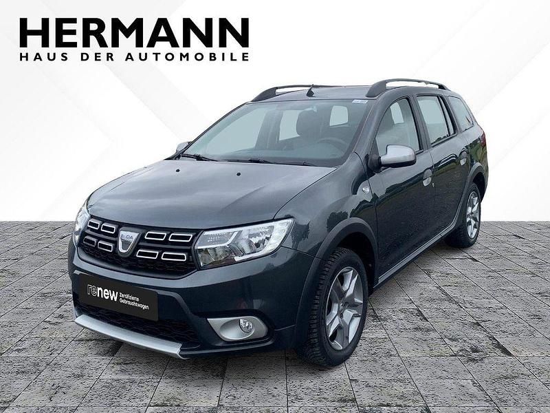 Kometengrau metallic (grau) Gebraucht 2020 Dacia Logan Stepway Limousine | 9.991 € (Etwas zu teuer) - Bild 1/4