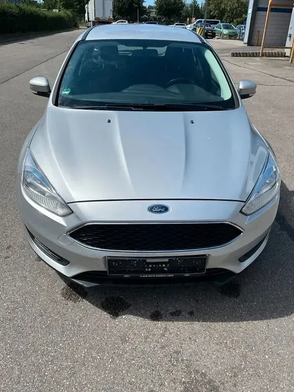 Gebraucht Ford Focus Business Edition 120 PS (88 kW) 2018 Silber Limousine
