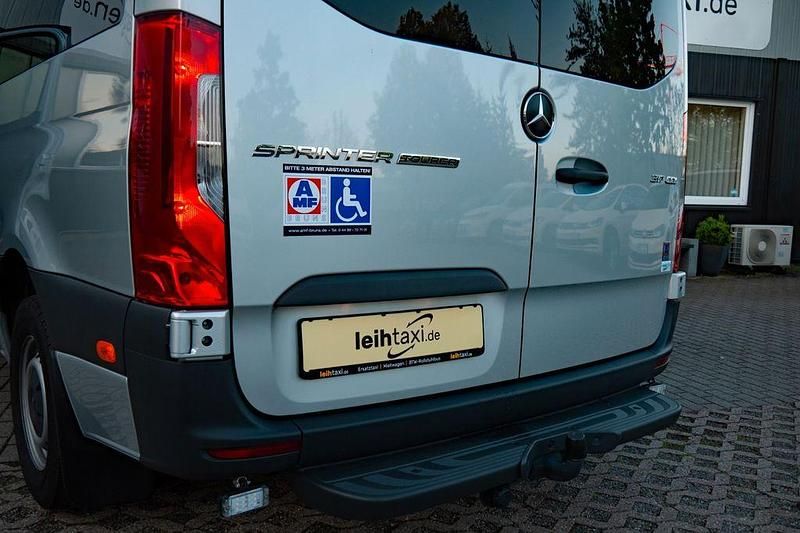 Gebraucht Mercedes Sprinter 170 PS (125 kW) 2023 Silber Van