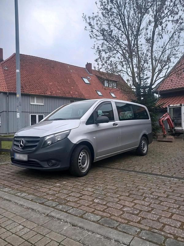 Gebraucht Mercedes Vito 136 PS (100 kW) 2016 Silber Van