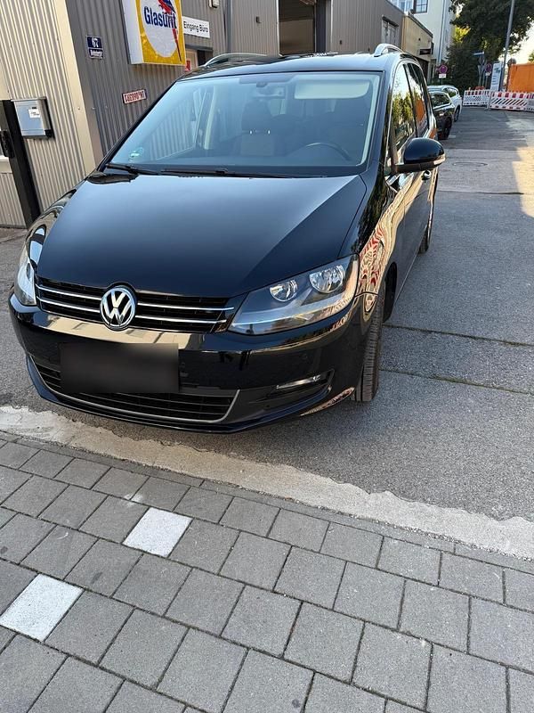 Gebraucht VW Sharan 140 PS (102 kW) 2012 Schwarz Van / Kleinbus
