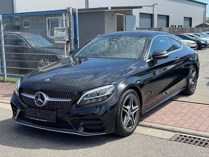 Schwarz Gebraucht 2019 Mercedes C200 AMG Coupé | 25.850 € (Guter Preis) - Bild 1/4