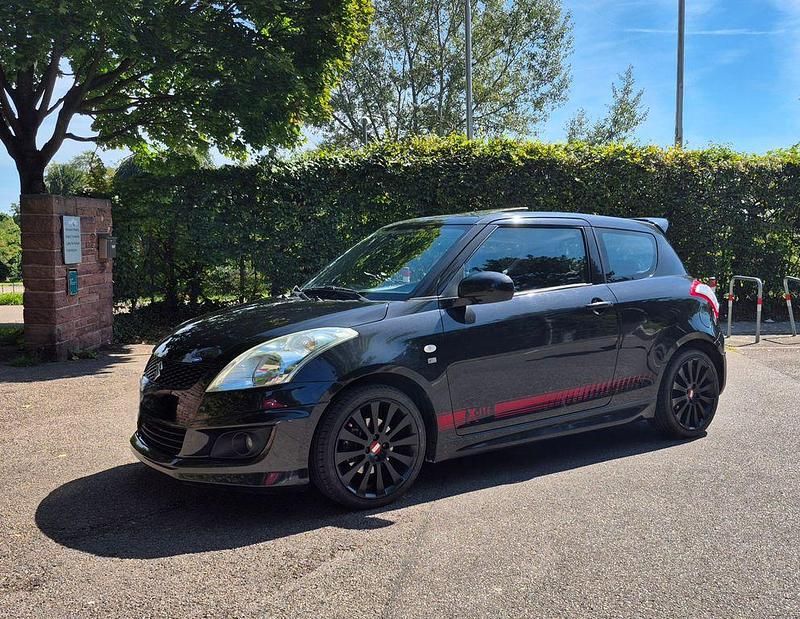 Schwarz Gebraucht 2011 Suzuki Swift Kleinwagen | 5.490 € (Etwas zu teuer) - Bild 1/4