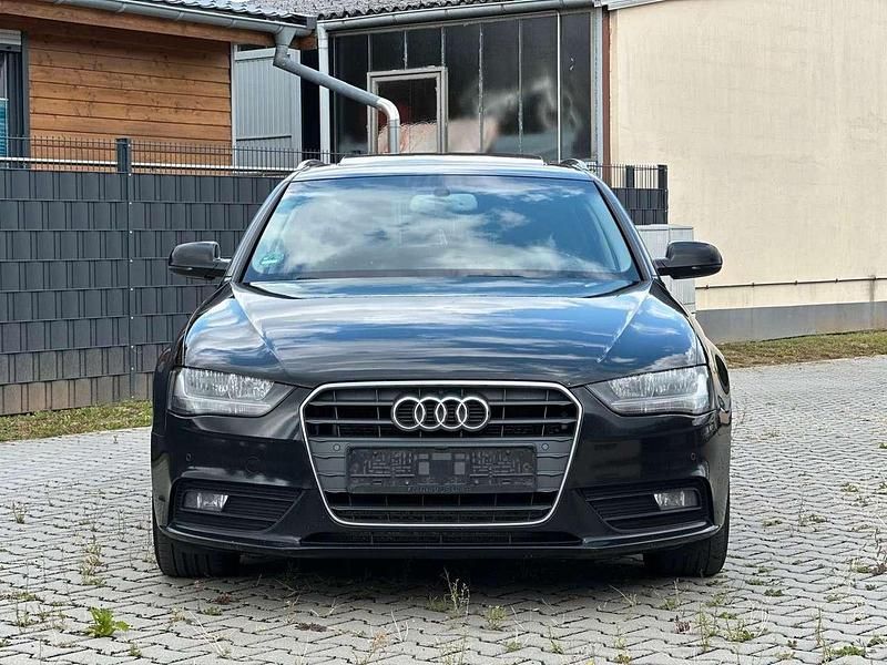 Gebraucht Audi A4 Ambition 204 PS (150 kW) 2014 Schwarz Kombi