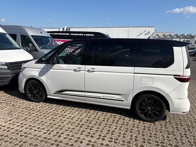 Gebraucht VW Multivan Edition 210 PS (154 kW) 2023 Weiß Van