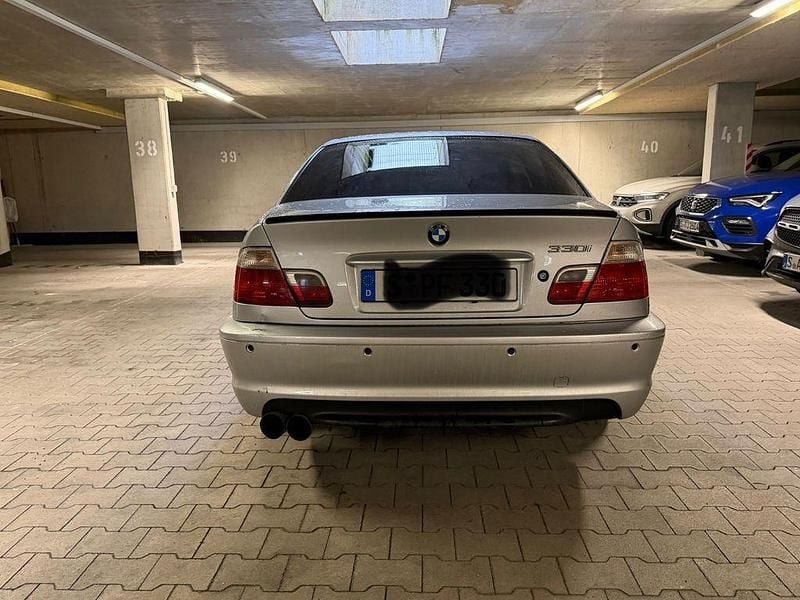 Gebraucht BMW 330 231 PS (169 kW) 2001 Silber Coupé