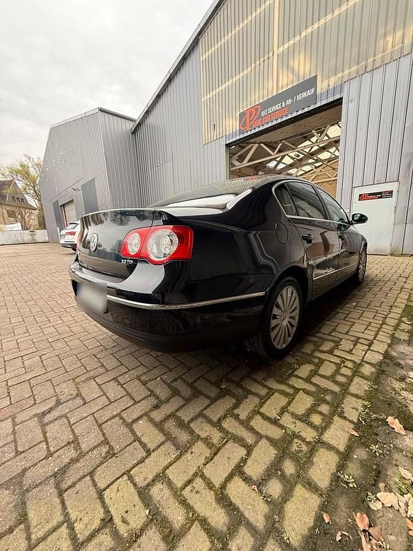 Gebraucht VW Passat 140 PS (102 kW) 2007 Schwarz Limousine