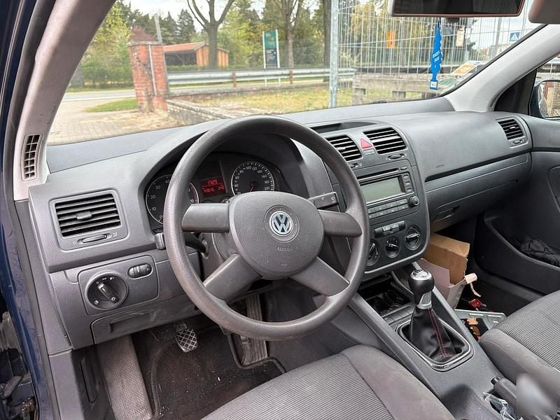 Second-hand VW Golf 2003 Albastru Coupe