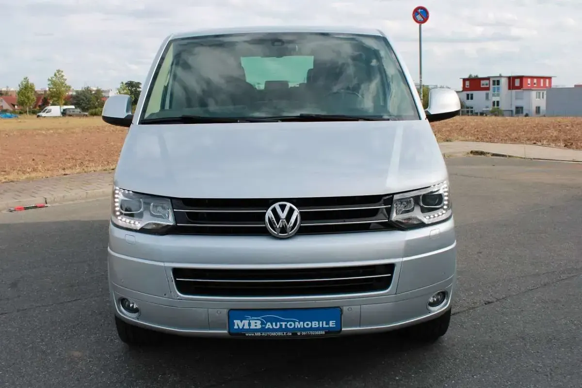 Gebraucht VW Multivan Highline 179 PS (131 kW) 2013 Silber Van / Kleinbus