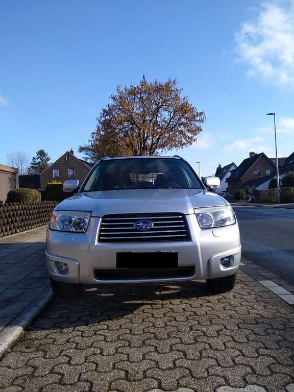 Gebraucht Subaru Forester 158 PS (116 kW) 2005 Silber SUV